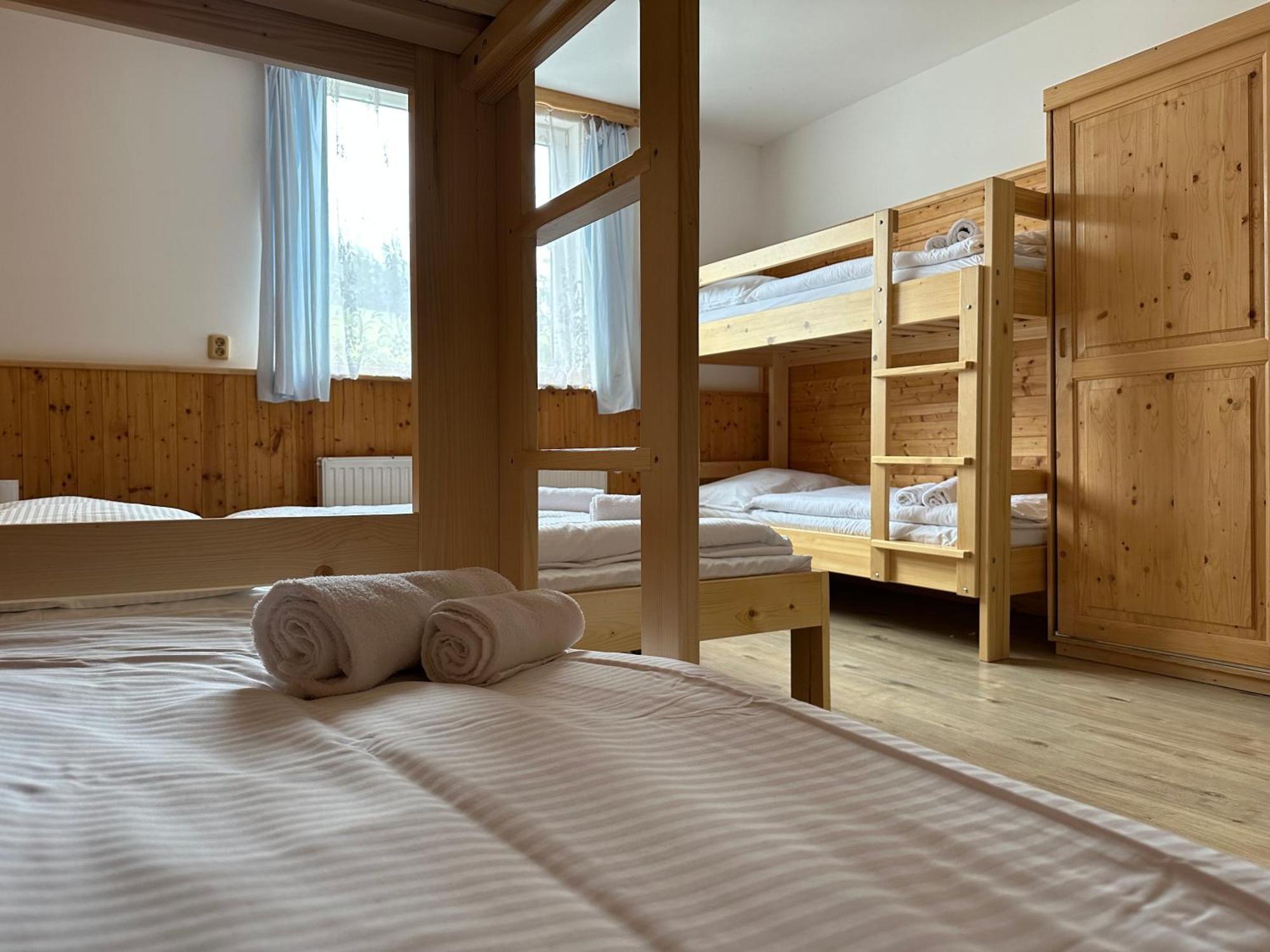 Horsky Hotel Kycerka Velke Karlovice Exterior photo