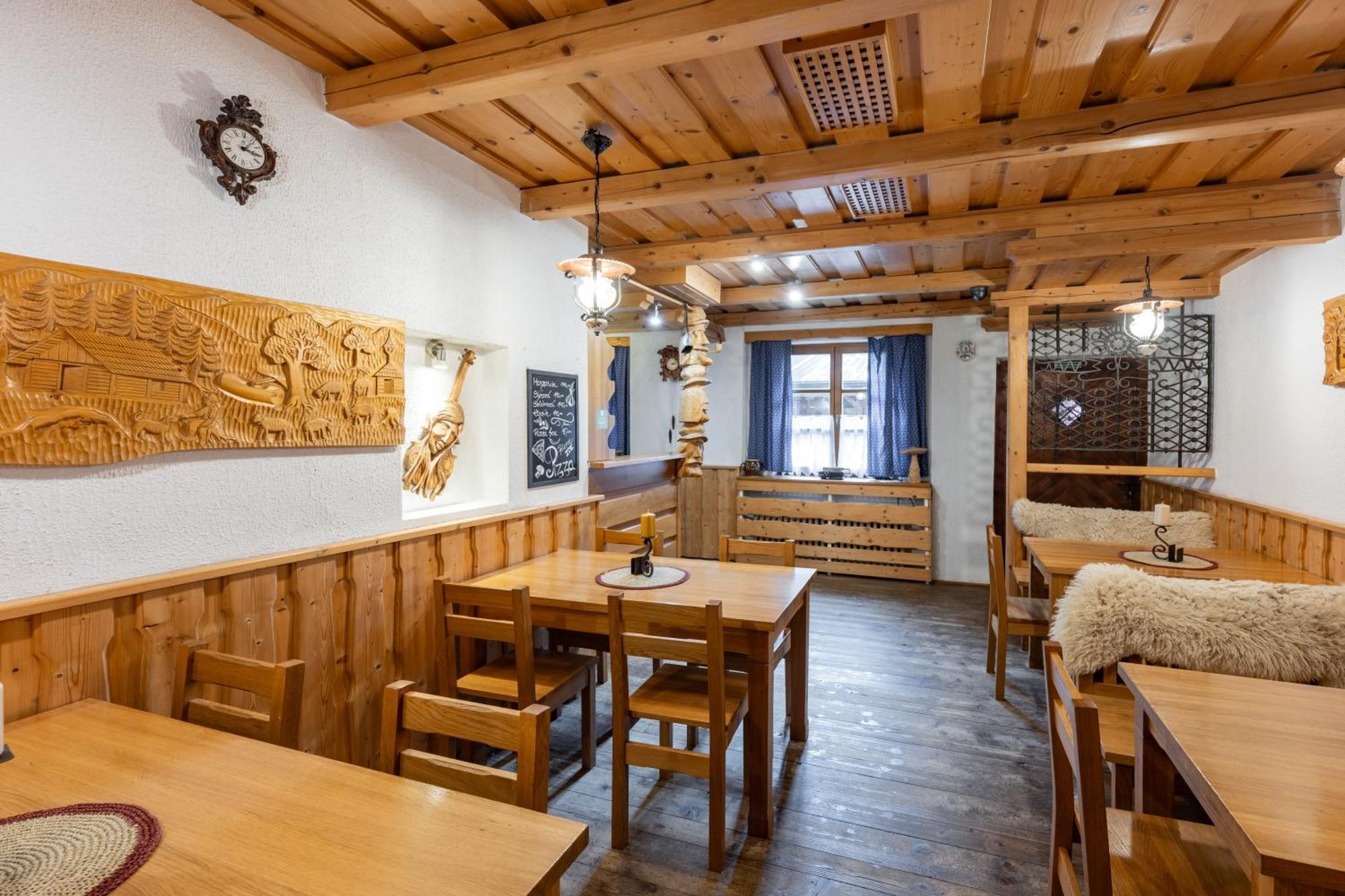 Horsky Hotel Kycerka Velke Karlovice Exterior photo