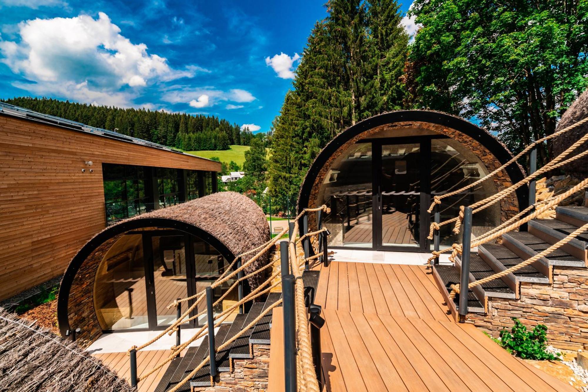 Horsky Hotel Kycerka Velke Karlovice Exterior photo